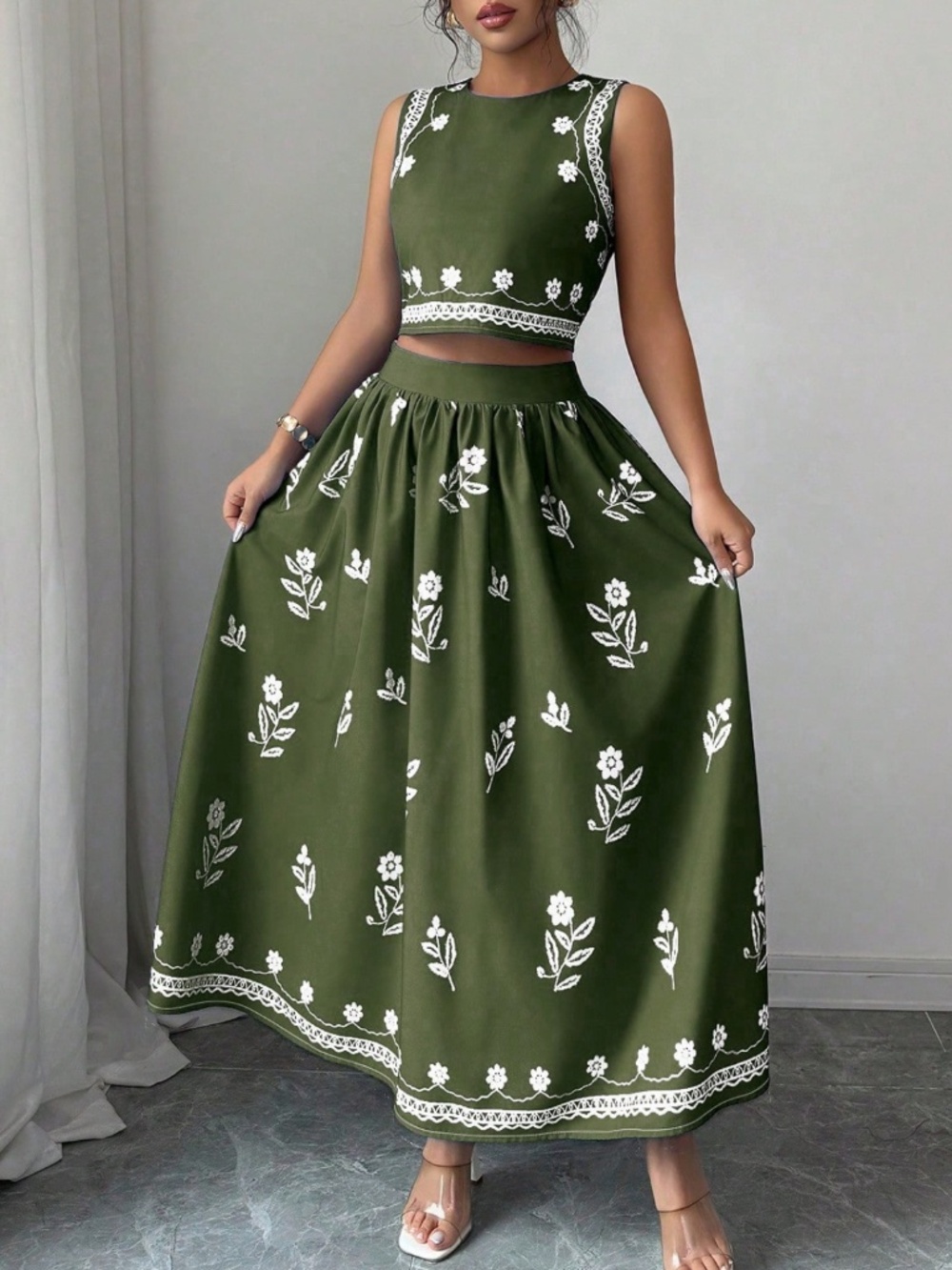Boho Floral Print Sleeveless Crop Top Maxi Skirt Set - Picture 5 of 7